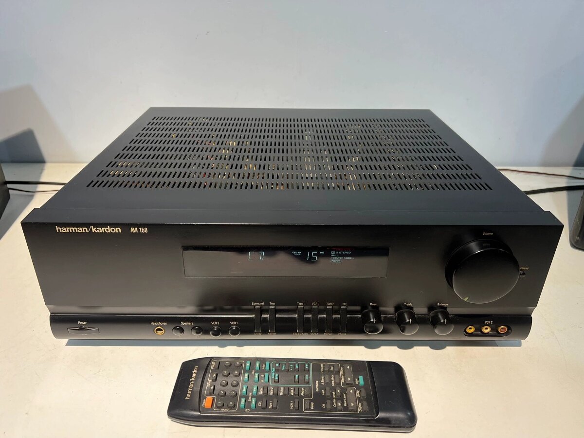 原装进口哈曼卡顿AVI150二手功放 5.1声道 500w大功率 8管推动